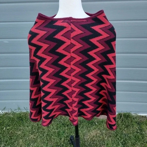 Missoni Vintage Heavy Knit Multicolor Zig Zag Poncho Italy OS
